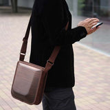 Postman Style Brown line. More you use color change every day. Please enjoy the scent of real wood.■ Material: Cedar, cotton canvas, hides, urethane paint (water-repellent finish)■ Size: Approximately W10 X H10 X D5inch, W18 X H15 X D2.8cm (including the handle)■ Weight: Approximately 520 g / 18oz■ Specifications: Inner Pocket 1x each side, Pen holder x 3 Double Fastener