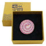 Daijya Lapel PinsSince ancient times, snakes are said to have a deep connection to water. Stream or whirlpool of a river was often likened to a snake, and stories can be found all over the country about daija (great snake) related to rivers. Sumida River, too, has a story about a girl named Omaki who was betrayed by her lover and turned into daija.