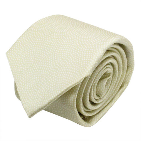 Sarakichi Necktie Since 1882 Hand Printed.Takarazukushi ( collection of treasures ) Pattern.Using exactly the same dyeing method as an old-time mixed with a contemporary touch in its design.Details Approximately 54" x 3" 100% Silk SARAKICHI is a new fashion brand from Tomita Somé-Kogei, Tokyo, Japan.