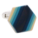 Every piece is made by hand with a traditional technique called ” tsuishitsu”.Painting lacquer over and over for 200-300 layers. Wearing tradition with elegance being the concept, introducing jewelry that enables you to feel the glamour of lacquer.