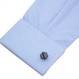 Every piece is made by hand with a traditional technique called ” tsuishitsu”.Painting lacquer over and over for 200-300 layers. Wearing tradition with elegance being the concept, introducing jewelry that enables you to feel the glamour of lacquer.