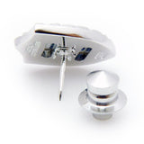 Royal Copenhagen Crest PinsRoyal Copenhagen meets Tokyo cufflinksRoyal Copenhagen – Purveyor to Her Majesty the Queen of Denmark since 1775. Manufacturer of hand-painted porcelain in dinnerware, figurines, collectibles. These Cufflinks are hand made in Japan from high-quality sturdy rhodium. The cufflinks will come in a beautiful cufflink box.