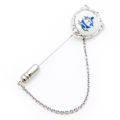 Royal Copenhagen Leaf Lapel Stick PinRoyal Copenhagen meets Tokyo cufflinksRoyal Copenhagen – Purveyor to Her Majesty the Queen of Denmark since 1775. Manufacturer of hand-painted porcelain in dinnerware, figurines, collectibles. These Cufflinks are hand made in Japan from high-quality sturdy rhodium.