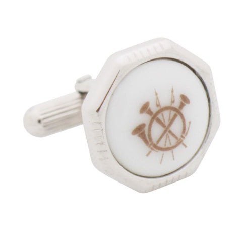 Royal Copenhagen Spear and Horn CufflinksRoyal Copenhagen meet Tokyo cufflinksRoyal Copenhagen – Purveyor to Her Majesty the Queen of Denmark since 1775. Manufacturer of hand-painted porcelain in dinnerware, figurines, collectibles. These Cufflinks are hand made in Japan from high-quality sturdy rhodium. The cufflinks will come in a beautiful cufflink box.