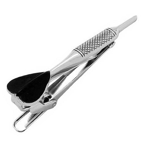 It's a cute Black Darts Tie Clips. Buy Tie Clip on the website and get delivered in a very beautiful box. Size: Approximately 2" X 3/8" inch. Material: Tin alloy / Brass / Plating process / Epoxy resin. Color: Silver, Black. Model: T0046