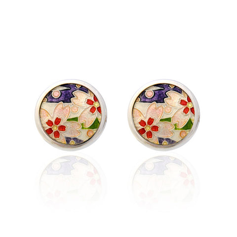 Sakura Purple CufflinksCufflinks made by Ando Shippo AKA Ando Cloisonne since 1880. Wear the Japanese Imperial Warrant of Appointment Cufflinks. They also are perfect gifts for groomsmen, friends, and husbands! These Cufflinks are hand made in Japan from high-quality sturdy rhodium with Cloisonne. The cufflinks will come in a beautiful cufflink box.